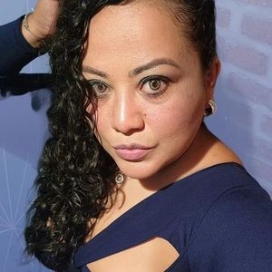 Meet your Posher, Claudia